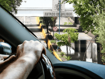 Prevé tus rutas con anticipación y procura revisar el pronóstico del clima para planificar tus traslados bajo la lluvia. EL INFORMADOR / ARCHIVO / ESPECIAL / UNSPLASH Erik Witsoe