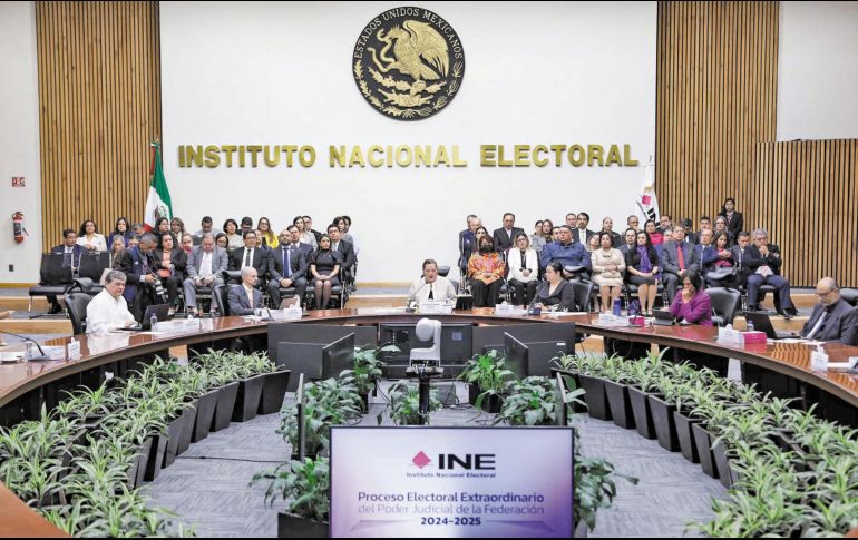 El pleno del INE anima a los mexicanos para que se hagan presentes ante las urnas. EL UNIVERSAL