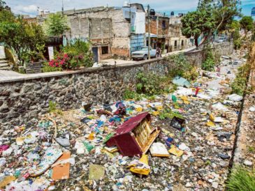 Entre 2019 y 2025, las construcciones de viviendas en zonas prohibidas se incrementaron de dos mil 500 a tres mil 500, aledañas a los arroyos Seco y El Garabato. Hay una alerta durante las tormentas. EL INFORMADOR/A. Navarro