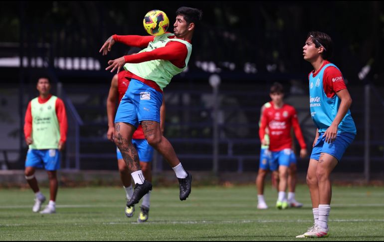 Si las Chivas logran cerrar el trato con estos jugadores, el equipo estaría desembolsando la cantidad aproximada de 30 millones de dólares. X/ @Chivas