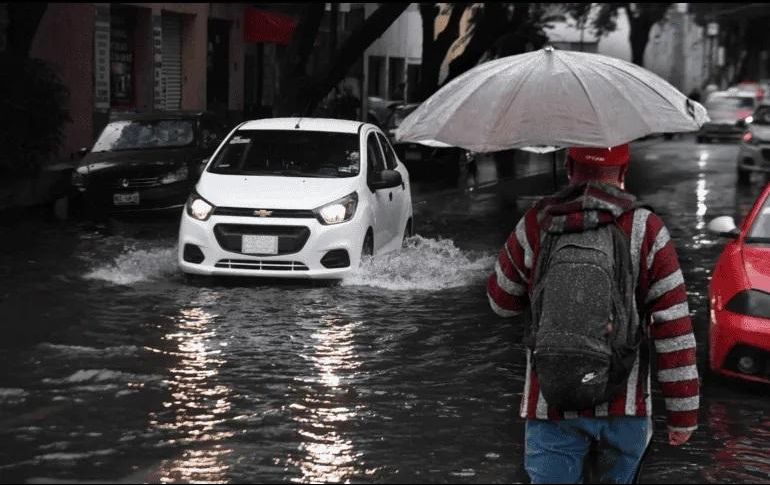 La principal causa de las inundaciones es la gran cantidad de basura que se encuentra de manera regular en las calles. EL INFORMADOR/ Archivo