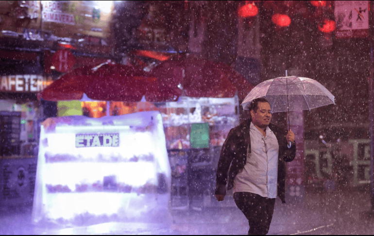 El SMN informa que actualmente Bárbara es una zona de baja presión, con solo un 10% de probabilidad de desarrollo ciclónico. SUN