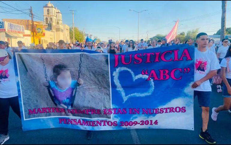 Este jueves, la multitudinaria marcha salió de las ruinas de la estancia ubicada en las calles Mecánicos y Ferrocarrileros, en la colonia 