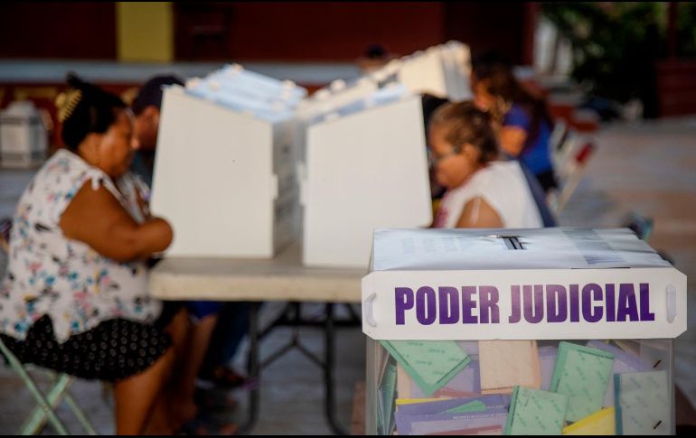 El 1 de junio se llevaron a cabo en México las primeras elecciones de más de 880 cargos judiciales federales. EFE/L. Villalobos