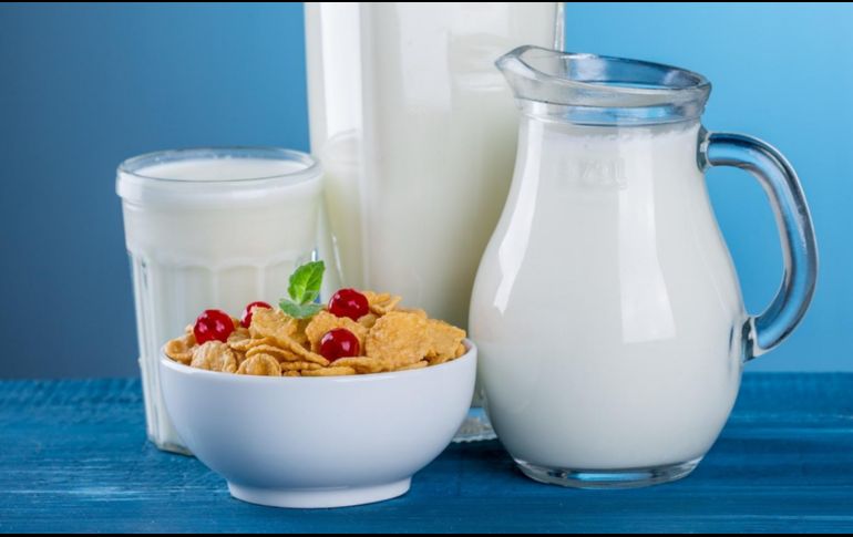 En general, para quienes no presentan problemas de salud relacionados con la leche, consumir uno o dos vasos al día puede ser parte de una alimentación equilibrada. Pixabay