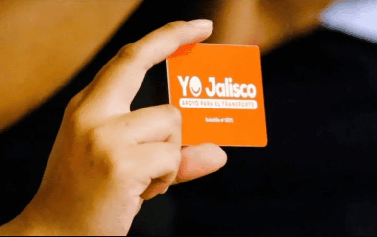 La entrega de tarjetas se ha realizado conforme a un listado emitido por los organizadores del programa. ESPECIAL