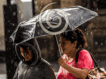 Se prevé que la zona de baja presión al sur de Oaxaca evolucione a ciclón tropical durante el fin de semana, frente a las costas de Guerrero y Michoacán. EL INFORMADOR / ARCHIVO