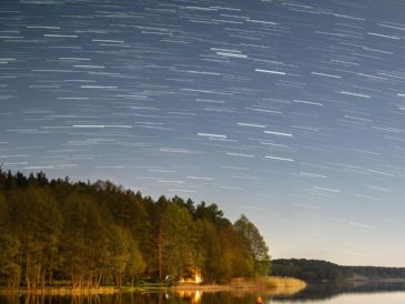 Las lluvias de estrellas son un fenómeno natural increible de ver. Pexels