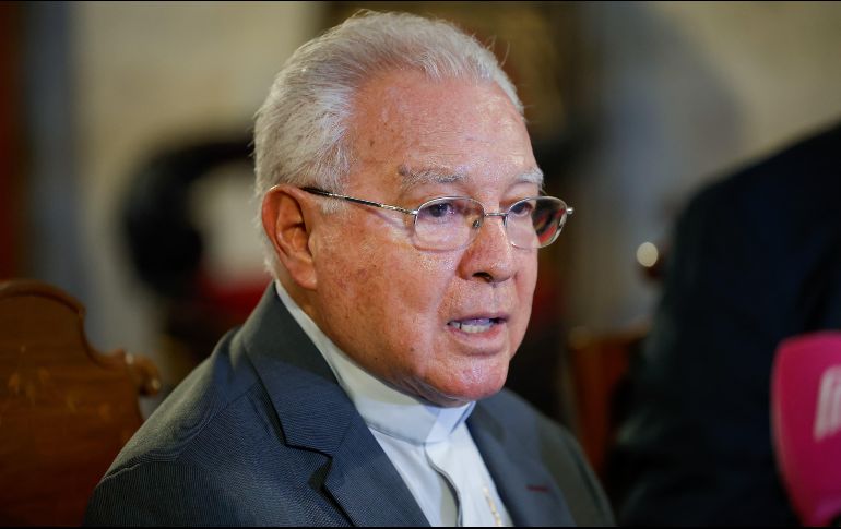 Por otro lado, en el marco del Día del Padre, el purpurado comentó que este día invita a reflexionar a aquellos padres que no está cumpliendo con su misión y deber con sus hijos. EL INFORMADOR/ H. FIGUEROA.