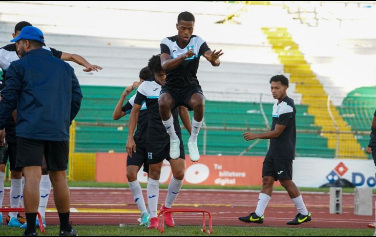 Honduras tuvo un mal inicio en la Copa Oro, ahora busca  vindicarse frente a El Salvador. X/LaHSomosTodos