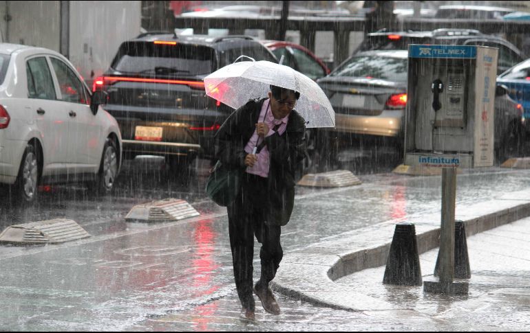 A lo largo del día, en la CDMX se mantendrán condiciones nubosas con probabilidad de lluvia intermitente. SUN / ARCHIVO