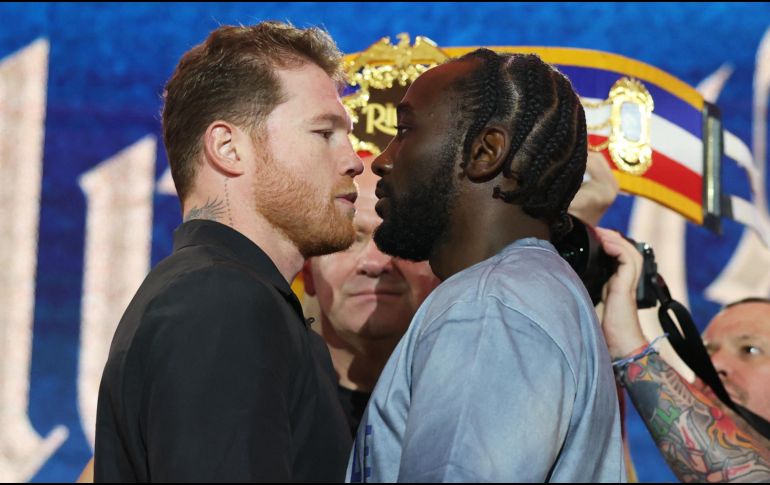Con dos campeones históricos frente a frente, este duelo promete ser uno de los momentos más memorables del boxeo en 2025. AFP/ ARCHIVO.