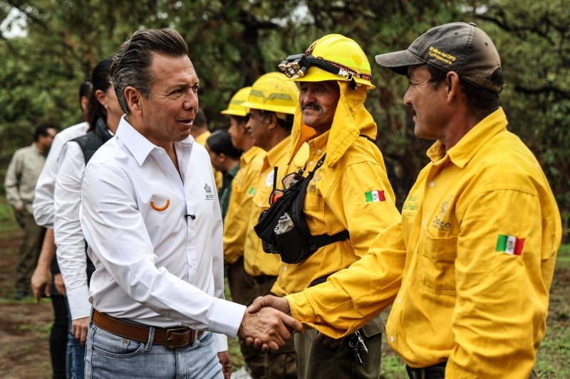  Lemus Navarro afirmó que se contempla, para el ejercicio fiscal de 2026, un aumento salarial para las y los bomberos de Jalisco. EL INFORMADOR/A. Navarro 