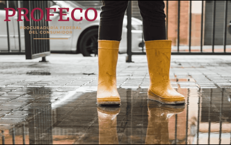 Este es el calzado para lluvia recomendado por la Profeco. UNSPLASH / X. CABRERA