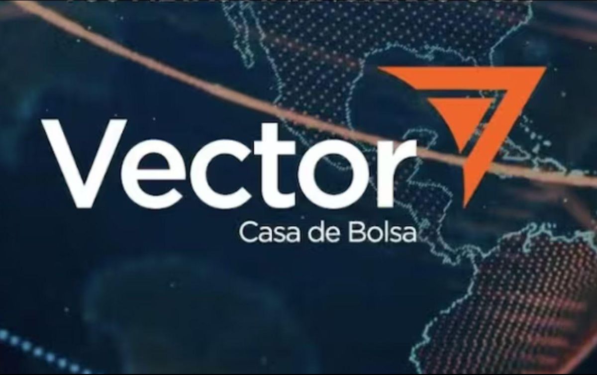 Seis miembros del Centro Federal de Inteligencia Criminal identificaron al menos 555 empresas relacionadas con el contrabando de huachicol. ESPECIAL.