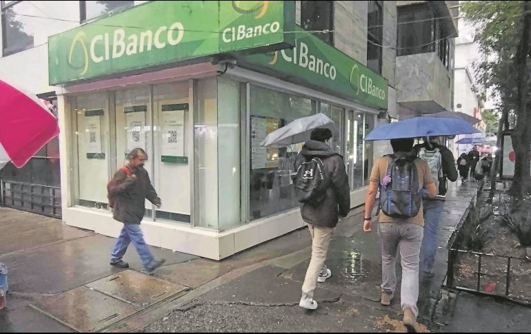 La Comisión Nacional Bancaria y de Valores intervino bancos señalados por lavado. EL UNIVERSAL