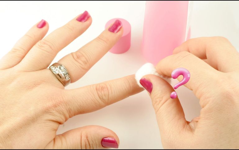 Eliminar el esmalte de uñas sin acetona es posible y saludable para quienes desean una alternativa menos agresiva.  CANVA