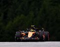 Lando Norris dominó prácticamente todo el fin de semana, llevándose la mejor vuelta en FP2, FP3, Q1, Q2 y Q3. EFE / A. Szilagyi