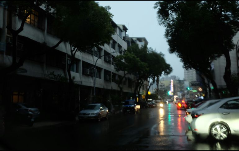 Se espera que chubascos tormentosos —gotas de 5.7 mm— se desplomen en la metrópoli tapatía y cubran hasta un 90% de la región del AMG. UNSPLASH / MChe Lee