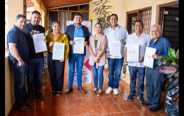 Firma de convenios entre el IDEFT y municipios de Jalisco para ampliar la oferta de capacitación laboral. CORTESÍA