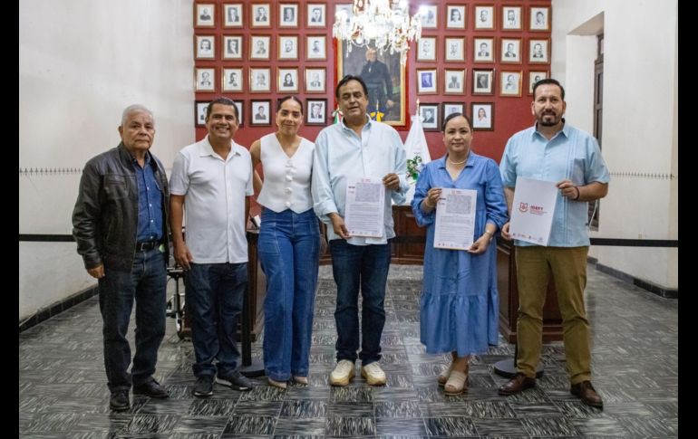 Firma de convenios entre el IDEFT y municipios de Jalisco para ampliar la oferta de capacitación laboral. CORTESÍA