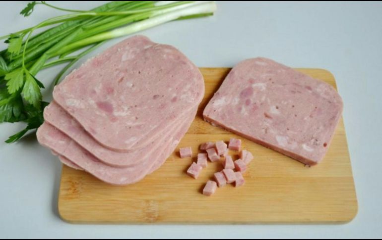 Según la Profeco, que un producto pueda ser etiquetado como jamón, debe elaborarse exclusivamente con carne de cerdo o pavo. Unsplash