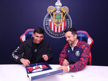 Bryan González enfatizó que tendrá que dar el máximo por él, su familia y la afición de Chivas. X/ @Chivas.
