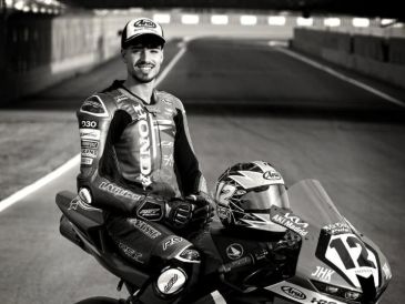 El joven piloto murciano perdió la vida en unas pruebas libres en un circuito en Francia. ESPECIAL / INSTAGRAM @hondamotoses