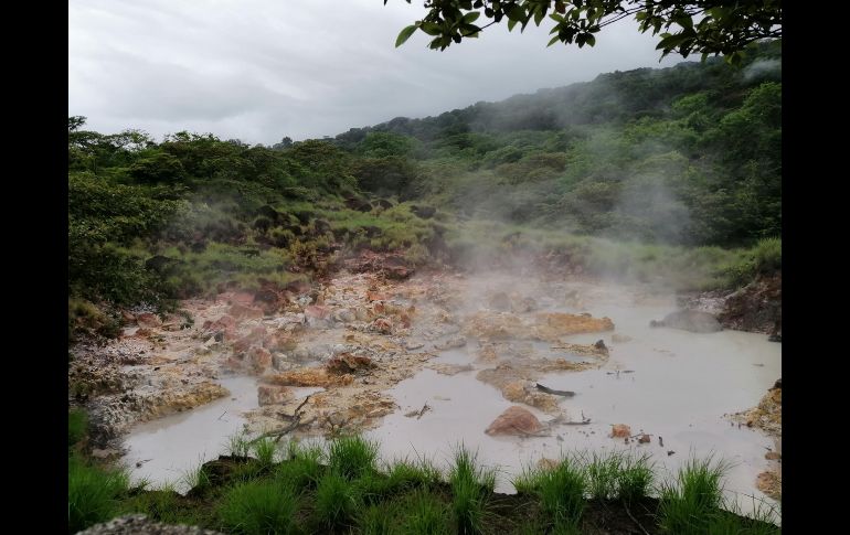 Pailas en Rincón de la Vieja. ESPECIAL/XOCHITL MARTÍNEZ.