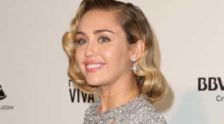 En su carrera musical, Cyrus ha explorado géneros como country pop, pop, rock, baladas y experimental. ARCHIVO/AP.