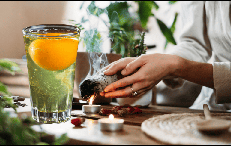 Si bien las limpias forman parte importante del folclore y las creencias populares, los elementos observados en el huevo después del ritual pueden explicarse desde la ciencia.  CANVA