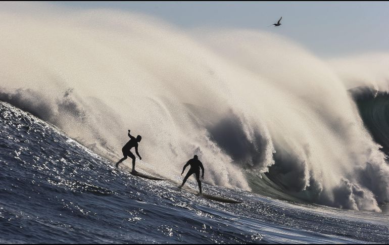 Este lunes, la lluvia tormentosa se precipitará en Puerto Vallarta —con gotas de 5.7 mm—, cubriendo hasta el 80% de la región. EFE / ARCHIVO