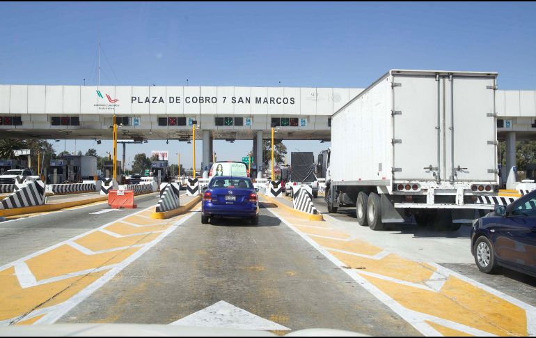 Manifestantes se retiran de la autopista México-Puebla. SUN / ARCHIVO