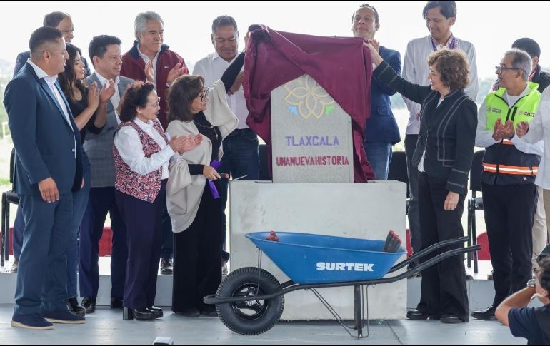 La Universidad “Rosario Castellanos” tiene como objetivo formar estudiantes mediante esquemas híbridos y mixtos, fomentando el uso de tecnologías contemporáneas y promoviendo la investigación. CORTESÍA
