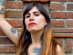 La escritora mexicana explora las conexiones humanas en “Malas decisiones”. ESPECIAL