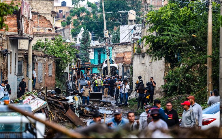 Al menos 30 vehículos que terminaron arrastrados, ya que el nivel del agua en el lugar alcanzó entre los 4 y 7 metros. EL INFORMADOR / ARCHIVO