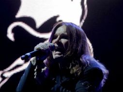 La pareja se conoció en 1970, cuando Sharon tenía apenas 18 años, gracias a que su padre, Don Arden, era manager de la banda Black Sabbath. SUN