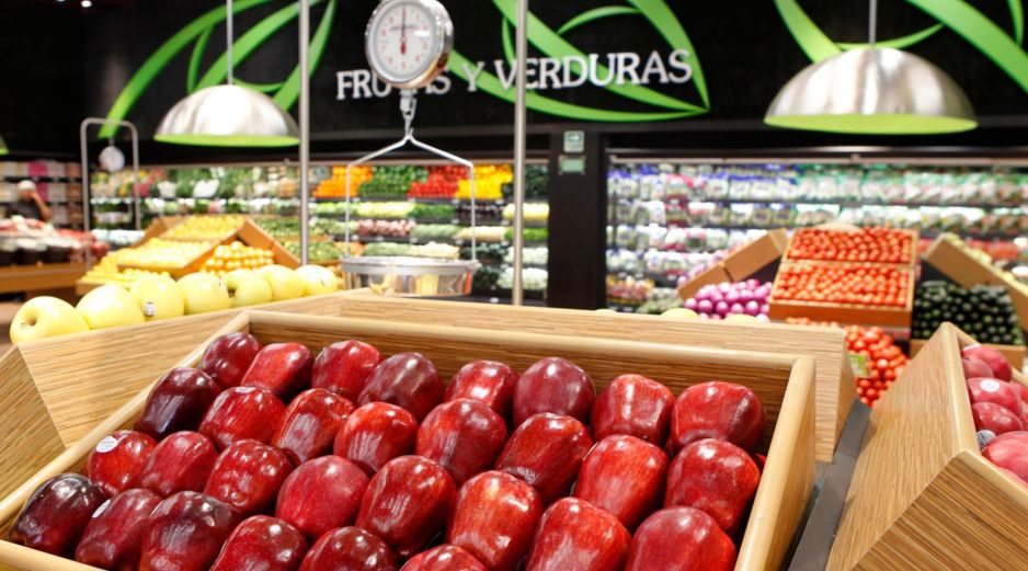 Variedad de manzanas tienen precios rebajados hoy en La Comer. EL INFORMADOR/Archivo