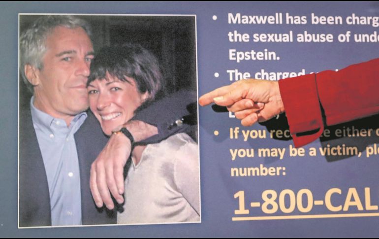 Ghislaine Maxwell contestó preguntas sobre 100 personas diferentes. AP