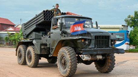 Soldado camboyano. Ambos Ejércitos mantienen enfrentamientos a lo largo de su frontera. AFP