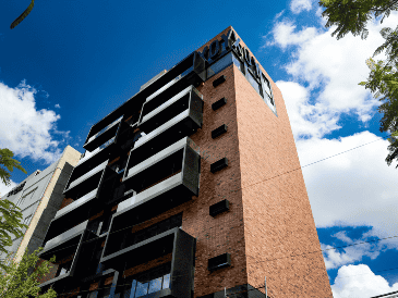 Tras las primeras investigaciones, la Fiscalía del Estado cateó dos inmuebles relacionados al exdirector, uno de la colonia Providencia y otro en Arcos Vallarta, en Guadalajara. EL INFORMADOR/ A. Navarro