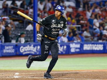 Johneshwy Fargas pegó dos jonrones y produjo cuatro carreras. CORTESÍA/Charros de Jalisco