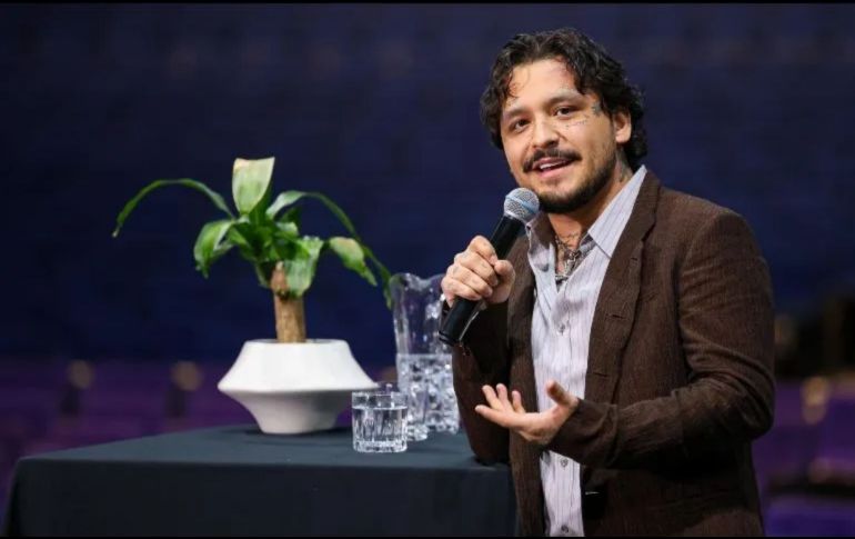 En uno de los clips, mientras intenta interactuar con el público, parece tener dificultad para articular algunas palabras. EL INFORMADOR/ ARCHIVO