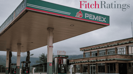 Pemex, que reportó beneficios netos de 16 mil 187 millones de pesos en el primer semestre de 2025, mantiene una deuda financiera de 98 mil 800 millones de dólares. EL INFORMADOR / ARCHIVO / CANVA