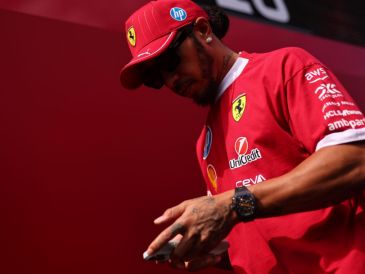 Lewis Hamilton no ha tenido un buen paso por la escudería Ferrari. EFE / A. Szilagyi
