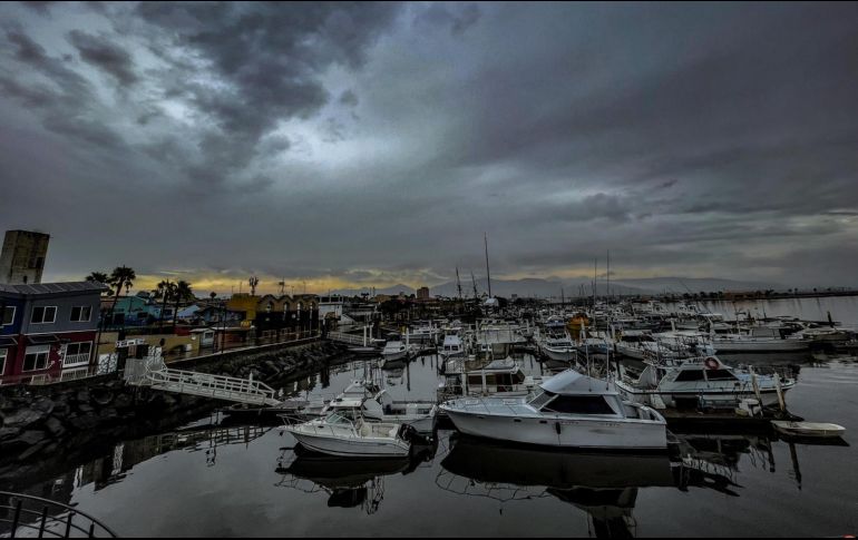 De acuerdo con su más reciente aviso, el SMN precisó que a las 9:15 hora local (15:15 GMT) Gil se ubicaba a 2.010 kilómetros al oeste de Cabo San Lucas, Baja California Sur. EFE/A. Zepeda
