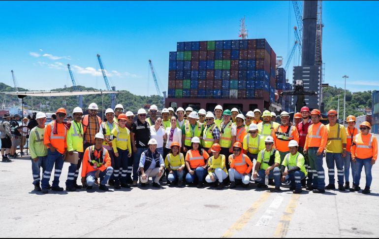 Los puentes Tepalcates II, Presa Trancas y El Chical serán complementados con la ampliación del puerto de Manzanillo. X/Claudiashein