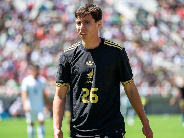 Mateo Chávez y el AZ Alkmaar se medirán este al Vaduz de Liechtenstein en la tercera ronda de clasificación de la Conference League. IMAGO7