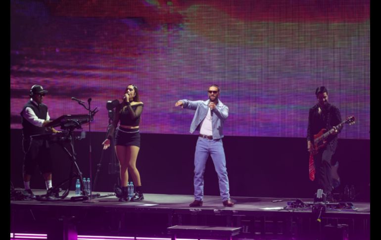 “Borro Cassette”, la canción que lo consolidó en México, abrió la noche. EL INFORMADOR/H.FIGUEROA