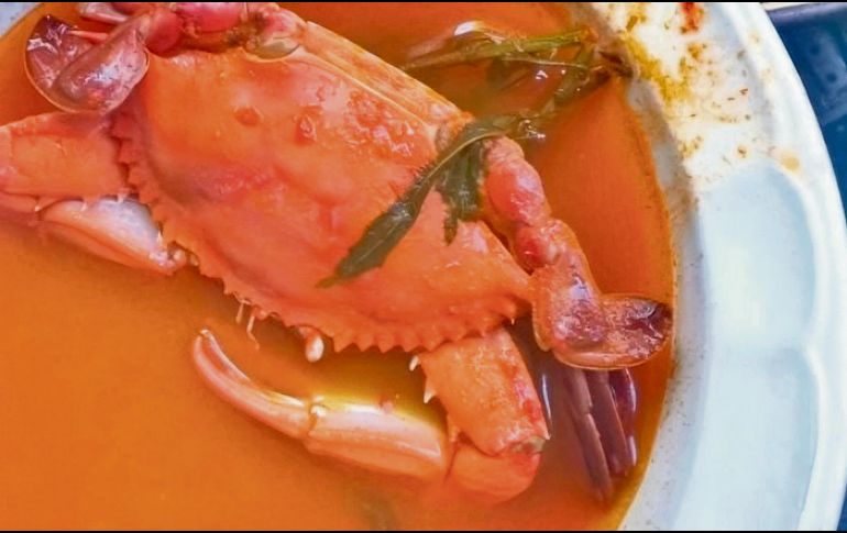 Delicioso. El caldo de jaiba al estilo nayarita es una explosión de sabores marinos. ESPECIAL